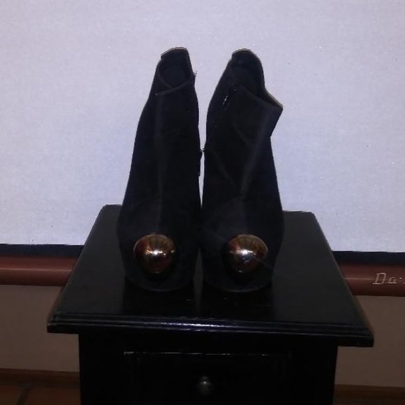 AANESS by Privilege - Picture 1 of 5